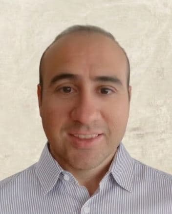 Lucas, founder of Polilla Blanca